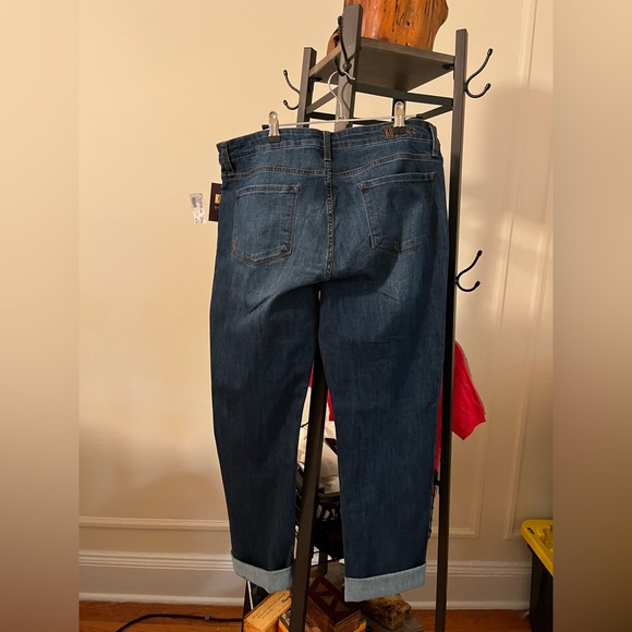Kut from the Kloth Stevie Straight Leg (Admiration Wash) size 12 NWT - Picture 5 of 11